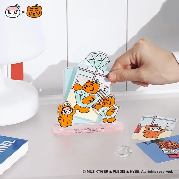 BONGBONGEE x MUZIKTIGER ACRYLIC STAND OEM 제작 사례